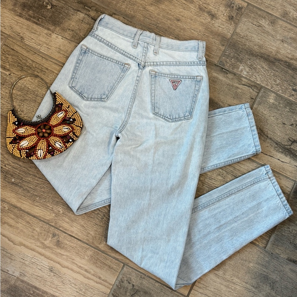 Vintage light wash high waisted Guess classic jeans